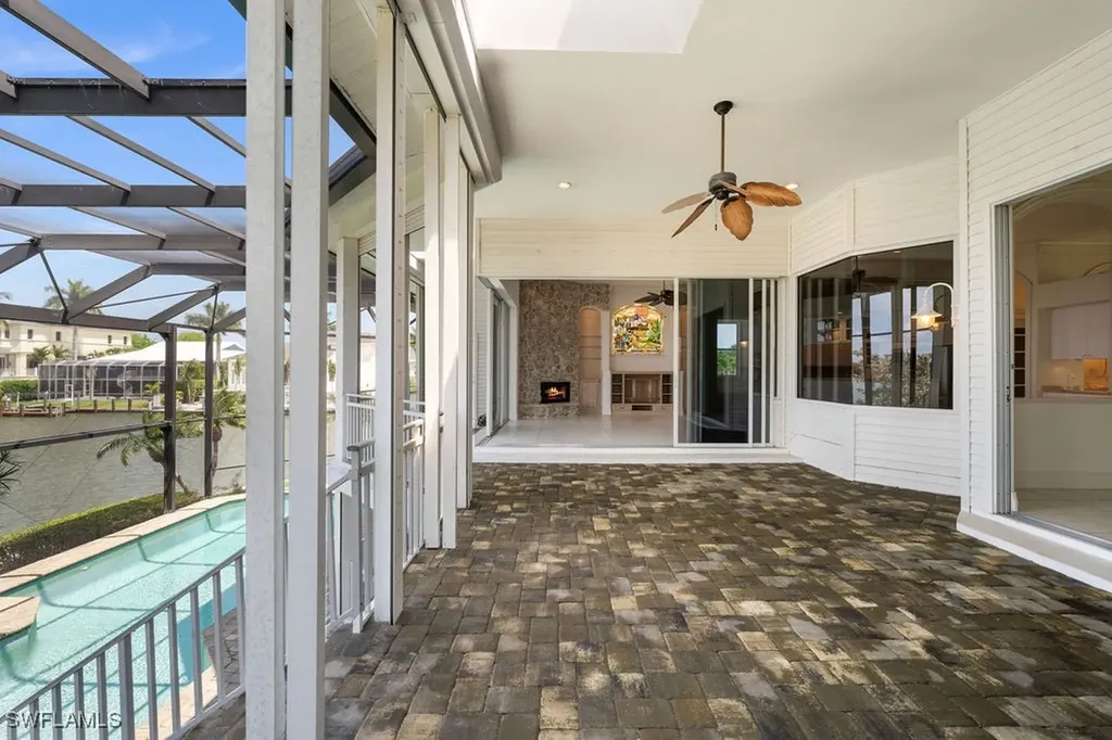 371 Bayside Avenue Naples FL 34108