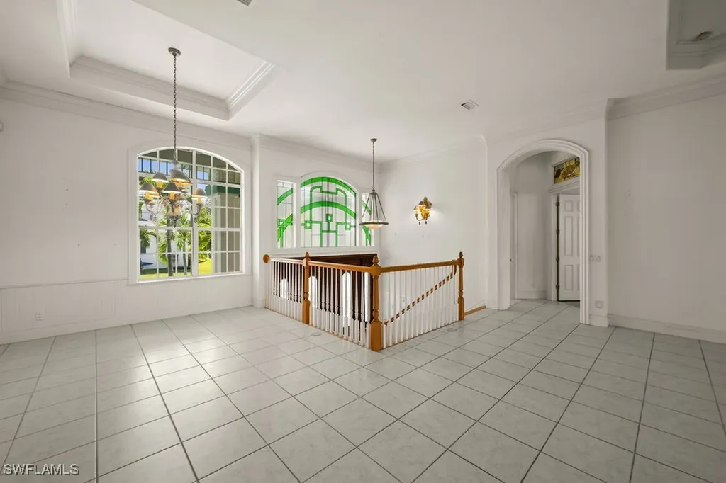 371 Bayside Avenue Naples FL 34108
