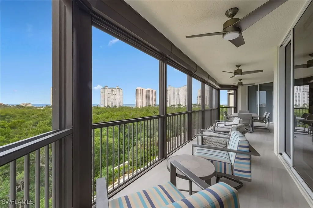 8960 Bay Colony Drive Naples FL 34108