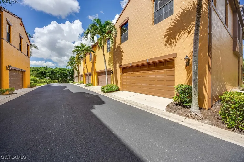 9076 Rialto Street Naples FL 34113