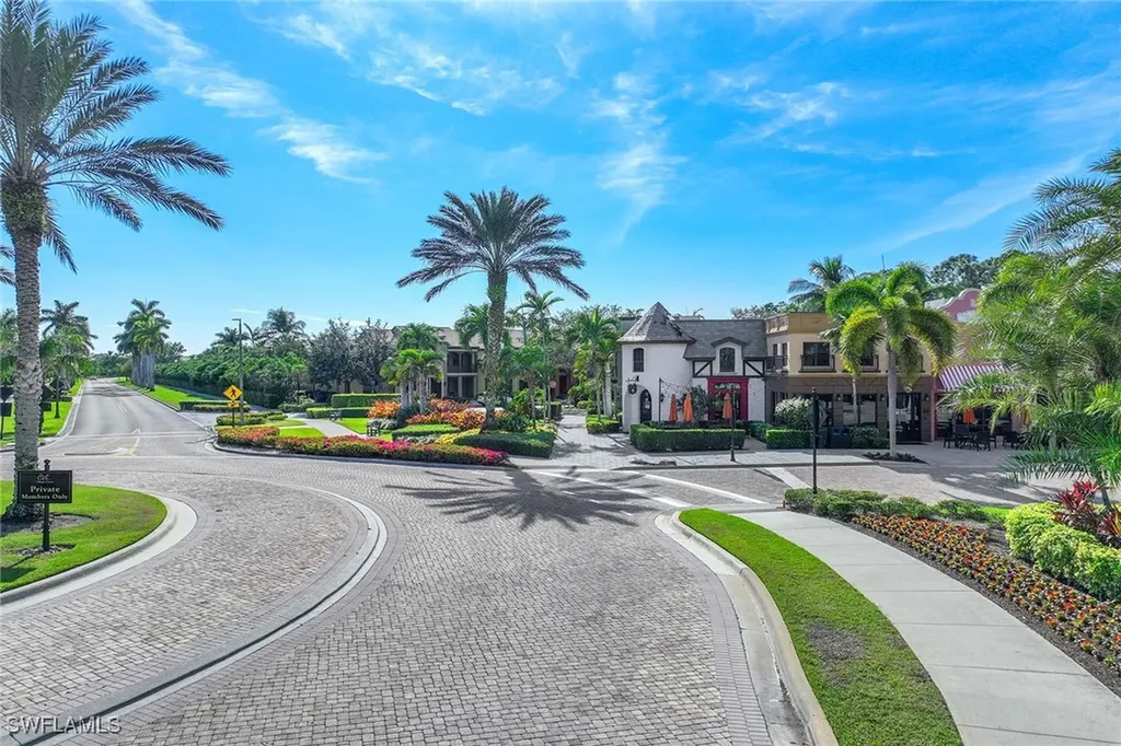 9076 Rialto Street Naples FL 34113