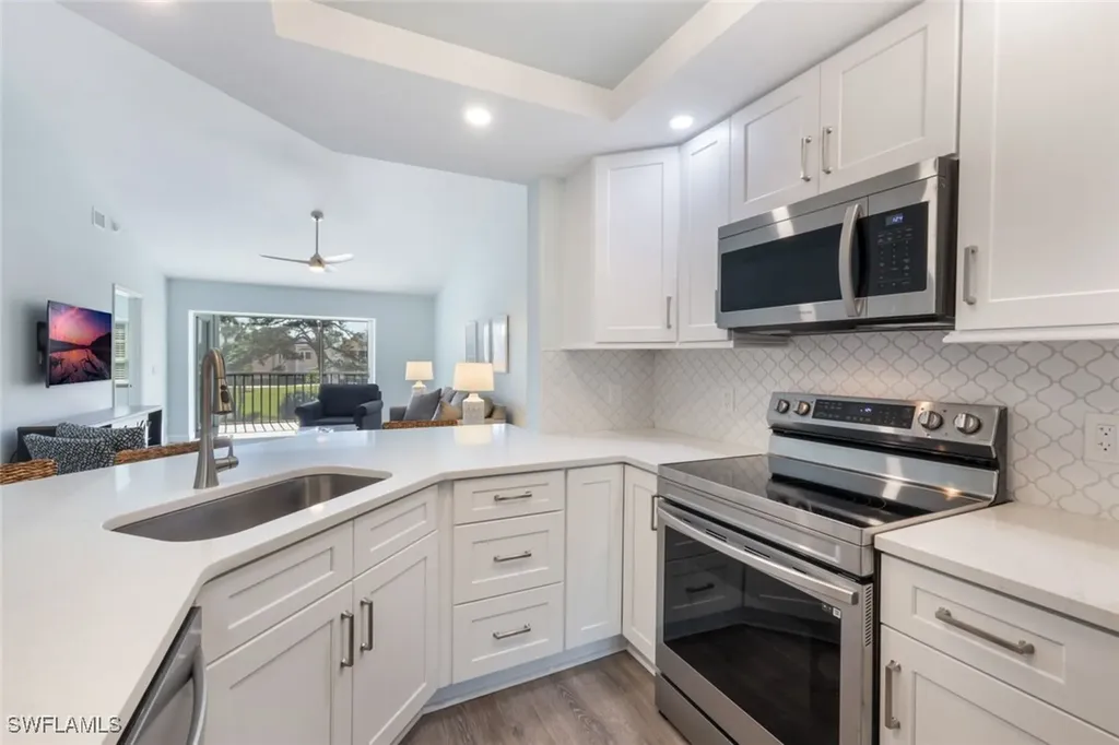 774 Wiggins Lake Drive Naples FL 34110