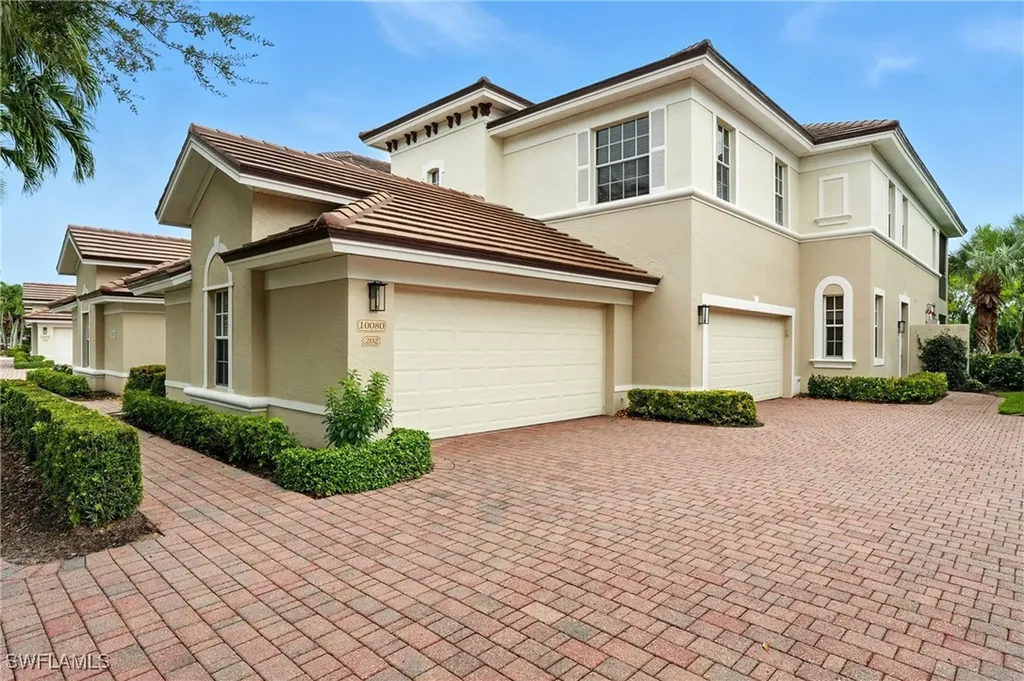 10080 Valiant Court Miromar Lakes FL 33913