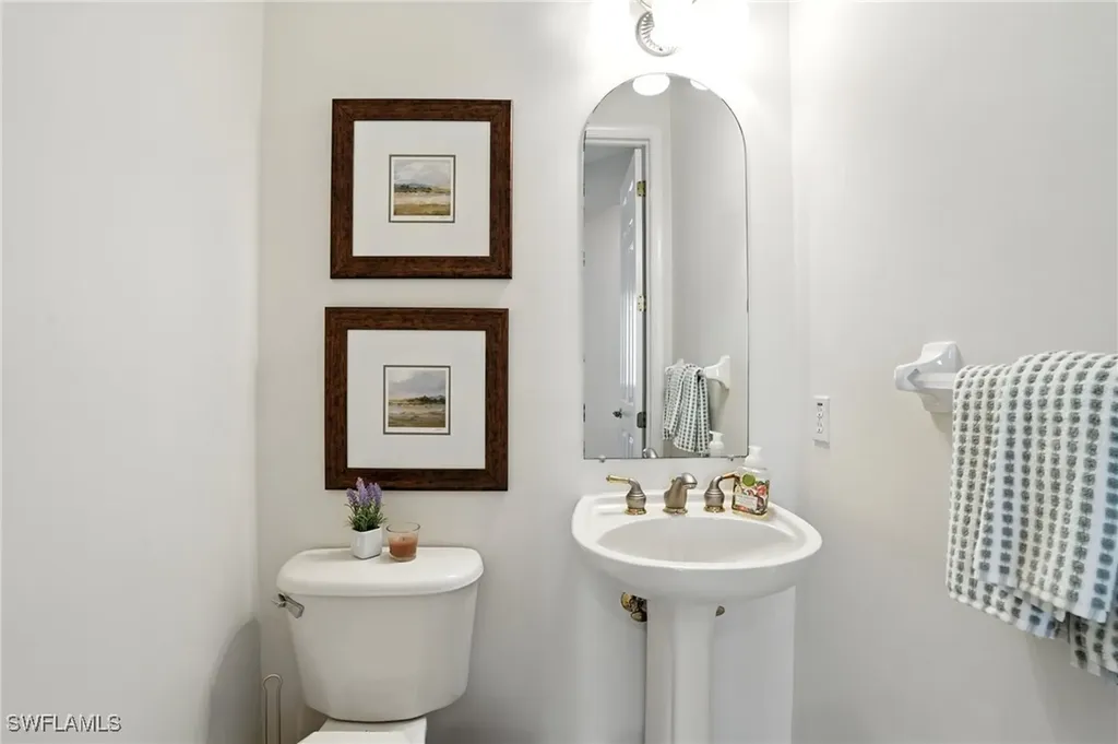 10080 Valiant Court Miromar Lakes FL 33913