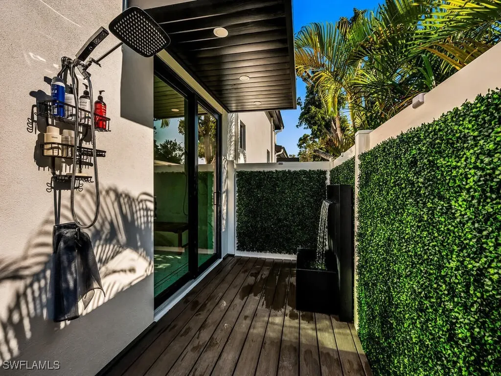 1251 Creech Road Naples FL 34103