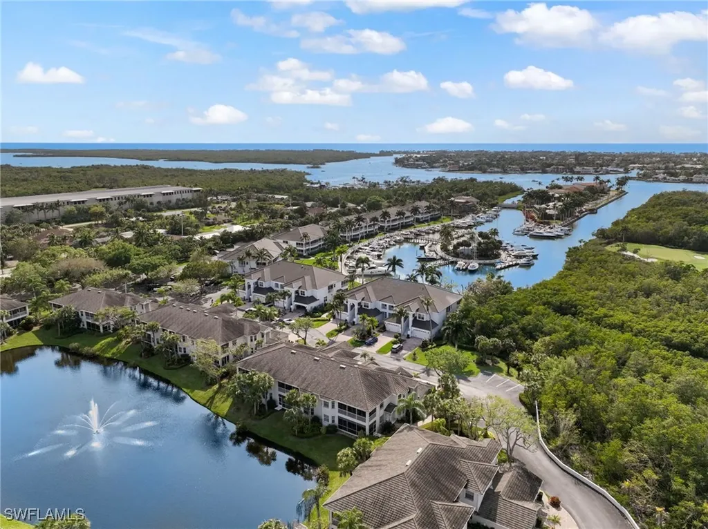 5060 Yacht Harbor Circle Naples FL 34112