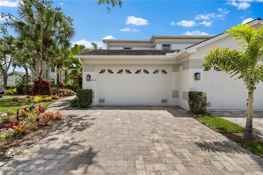 5060 Yacht Harbor Circle Naples FL 34112
