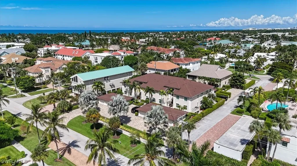 545 11th Avenue S Naples FL 34102