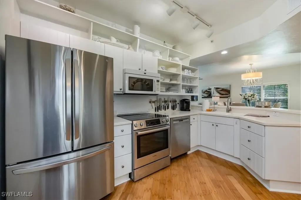 545 11th Avenue S Naples FL 34102