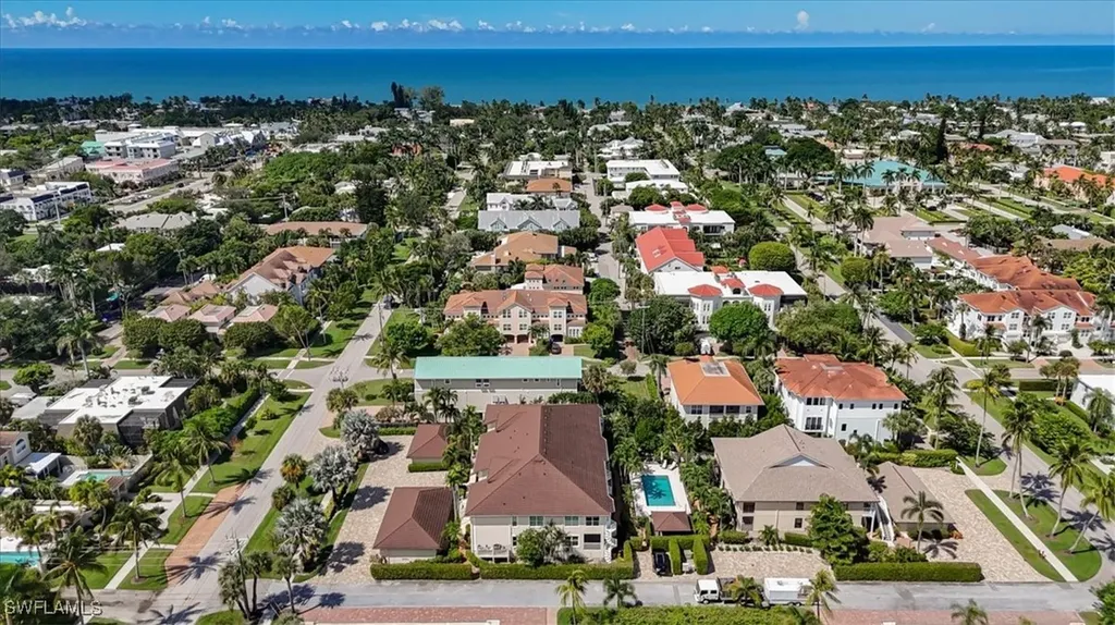 545 11th Avenue S Naples FL 34102