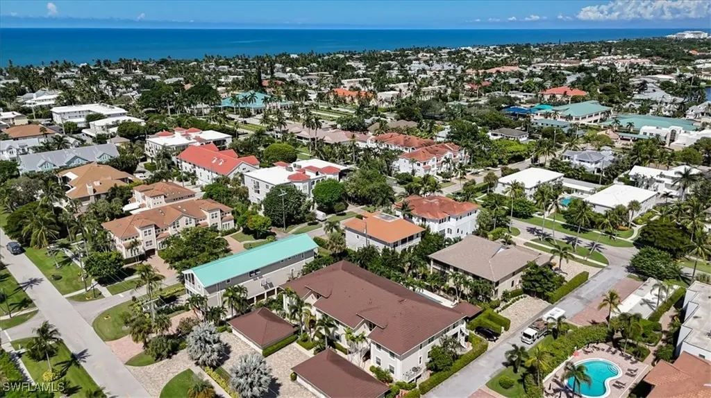 545 11th Avenue S Naples FL 34102