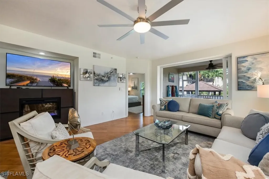 545 11th Avenue S Naples FL 34102