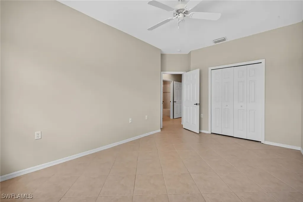 3962 Bishopwood Court W Naples FL 34114