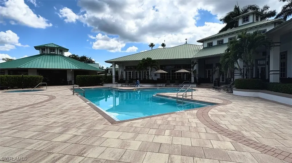 3962 Bishopwood Court W Naples FL 34114