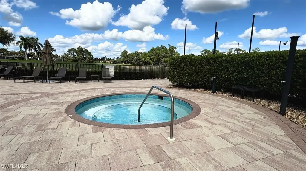 3962 Bishopwood Court W Naples FL 34114