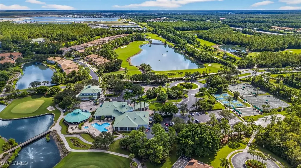 3962 Bishopwood Court W Naples FL 34114