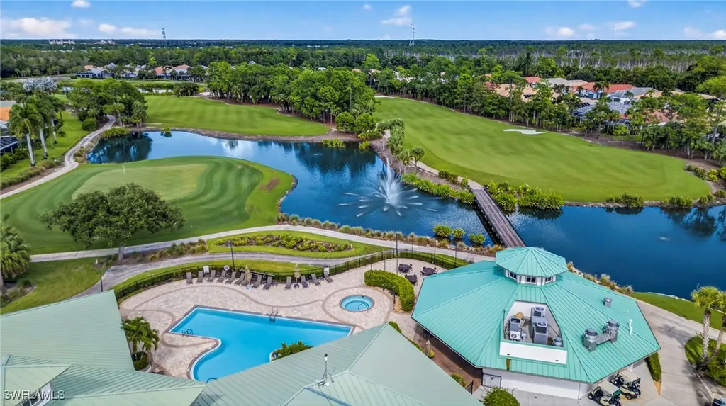 3962 Bishopwood Court W Naples FL 34114