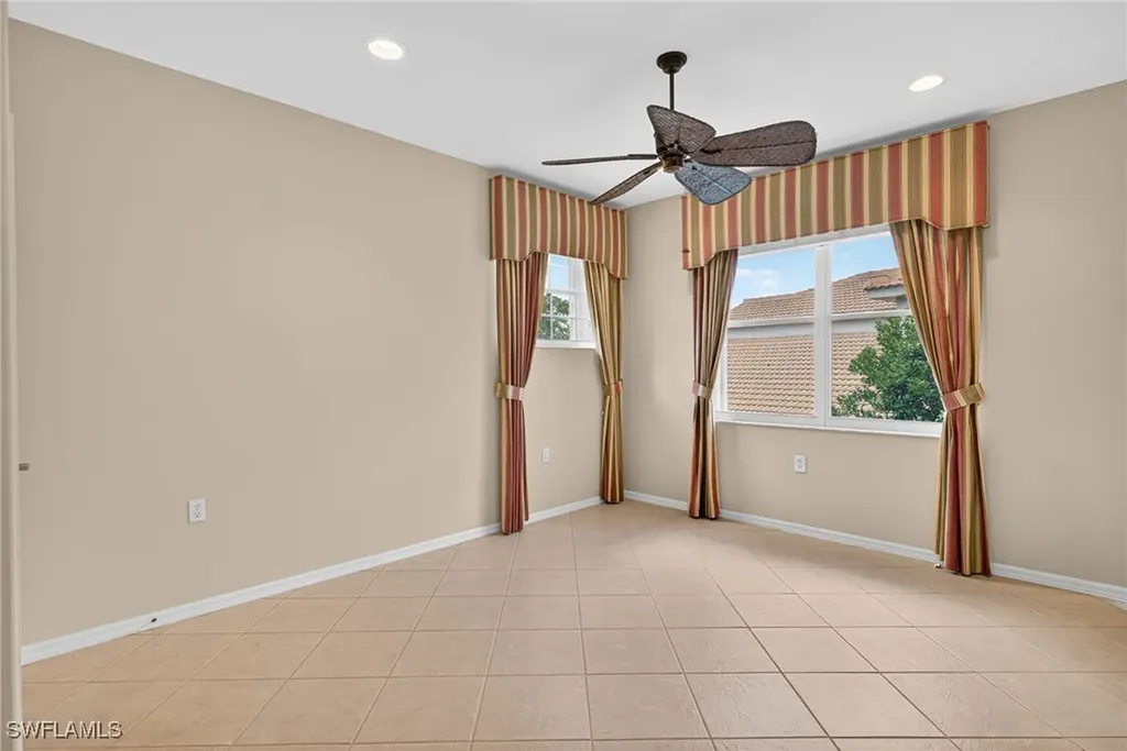3962 Bishopwood Court W Naples FL 34114