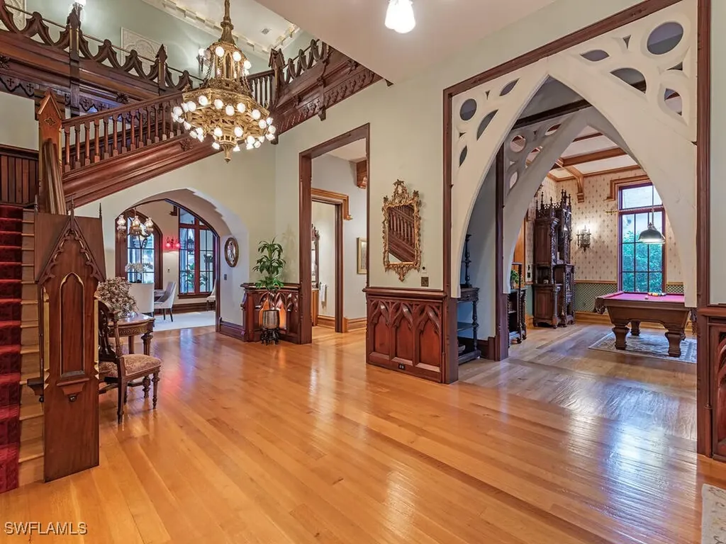 730 21st Avenue S Naples FL 34102