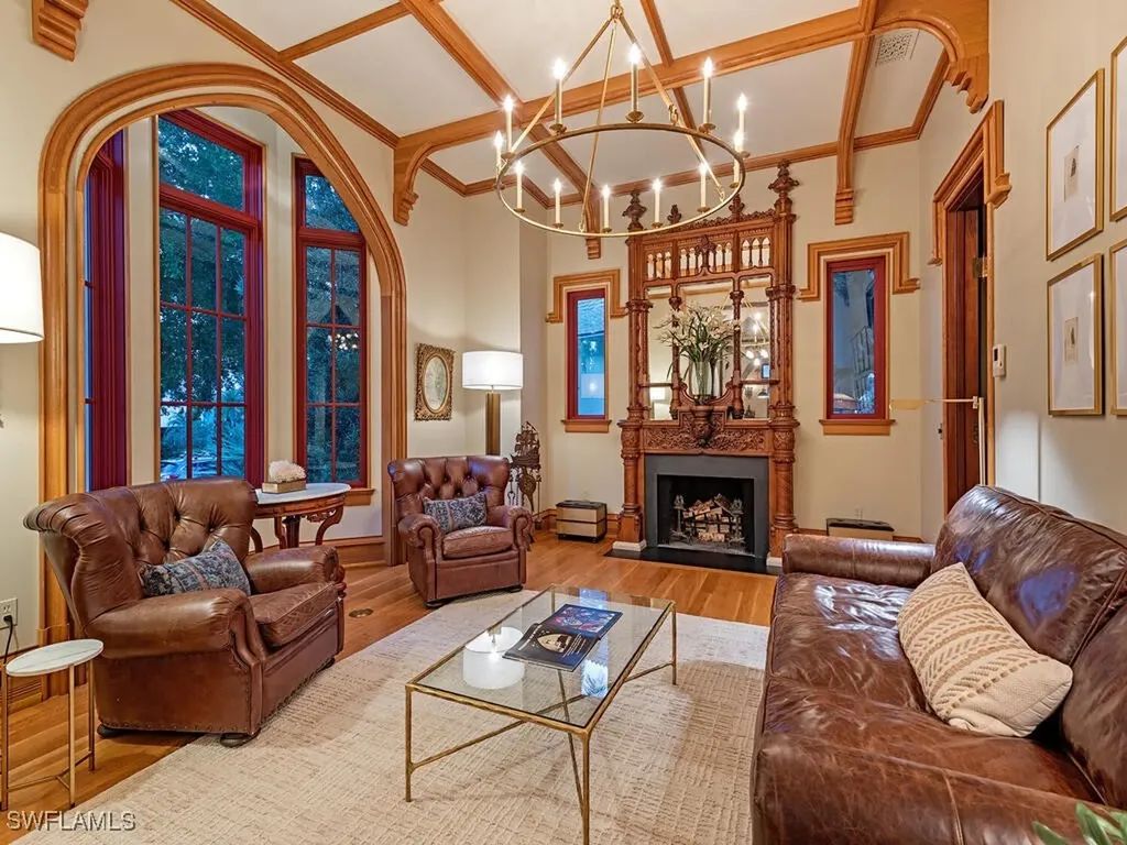 730 21st Avenue S Naples FL 34102