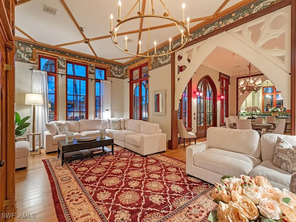 730 21st Avenue S Naples FL 34102