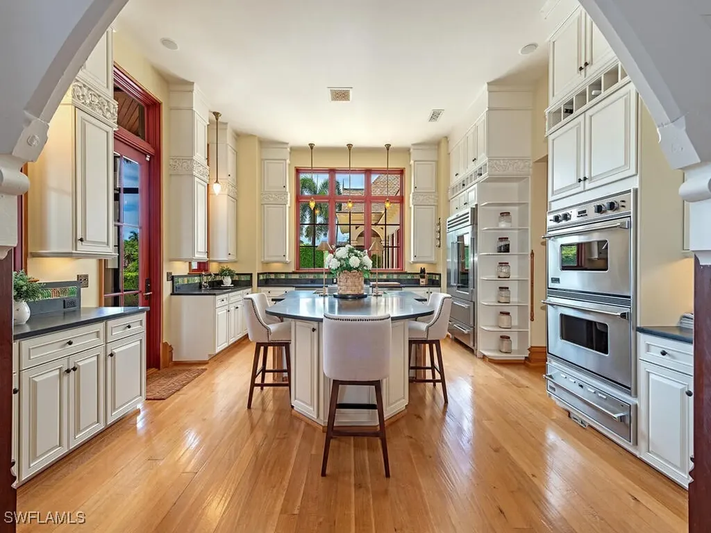 730 21st Avenue S Naples FL 34102