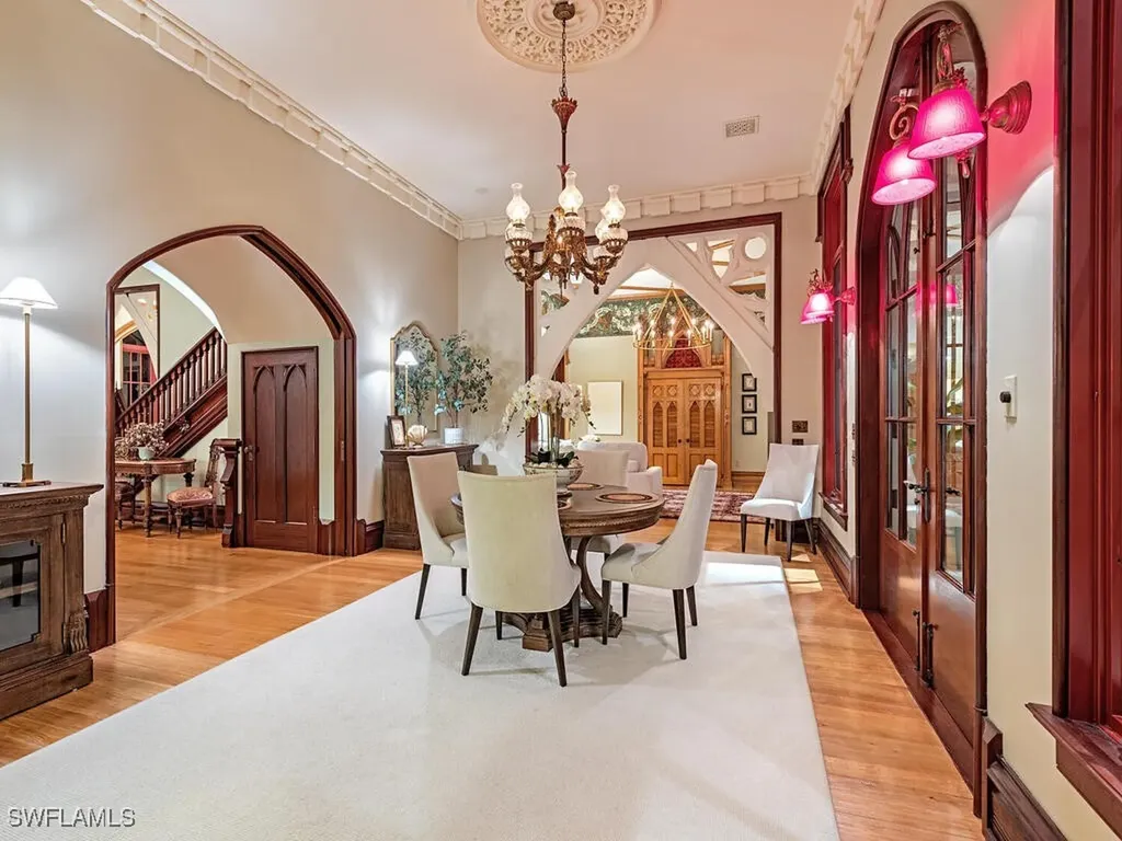 730 21st Avenue S Naples FL 34102