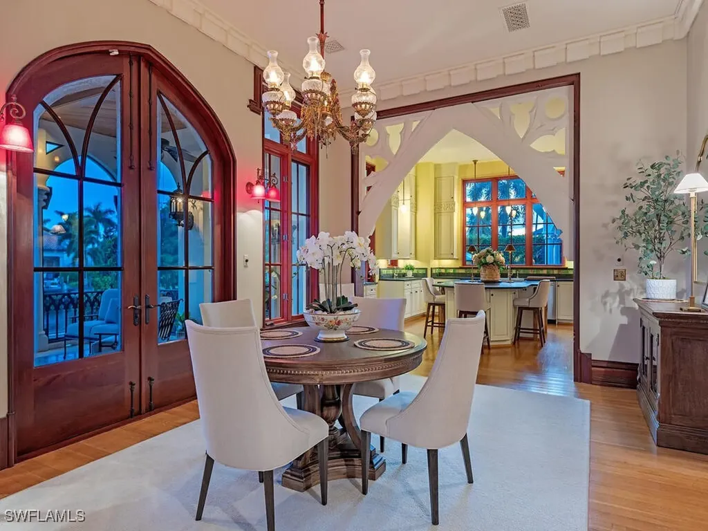 730 21st Avenue S Naples FL 34102