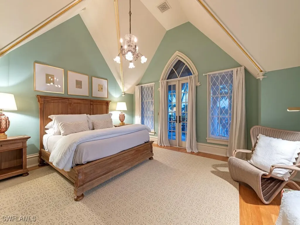 730 21st Avenue S Naples FL 34102