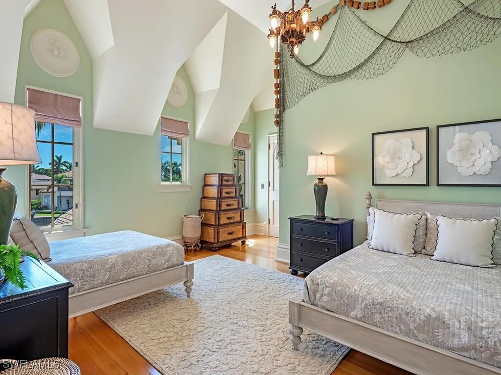 730 21st Avenue S Naples FL 34102