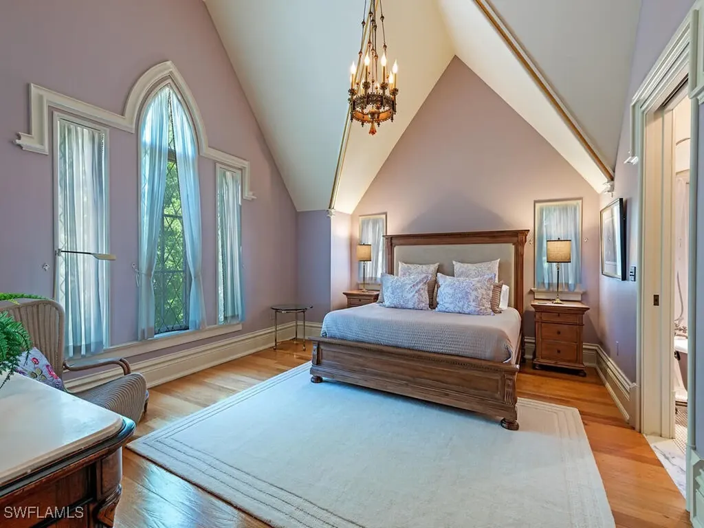 730 21st Avenue S Naples FL 34102