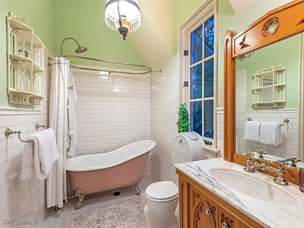 730 21st Avenue S Naples FL 34102