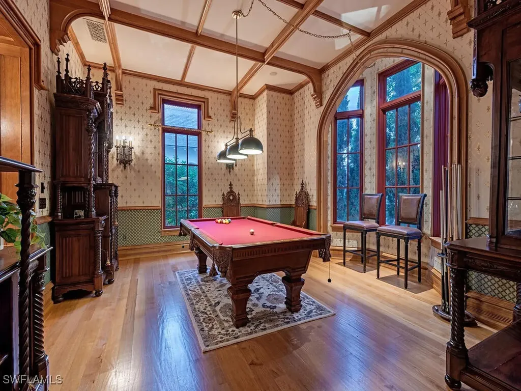 730 21st Avenue S Naples FL 34102