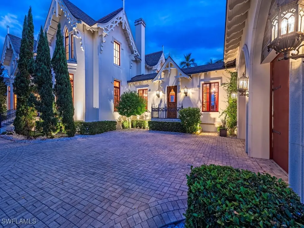 730 21st Avenue S Naples FL 34102