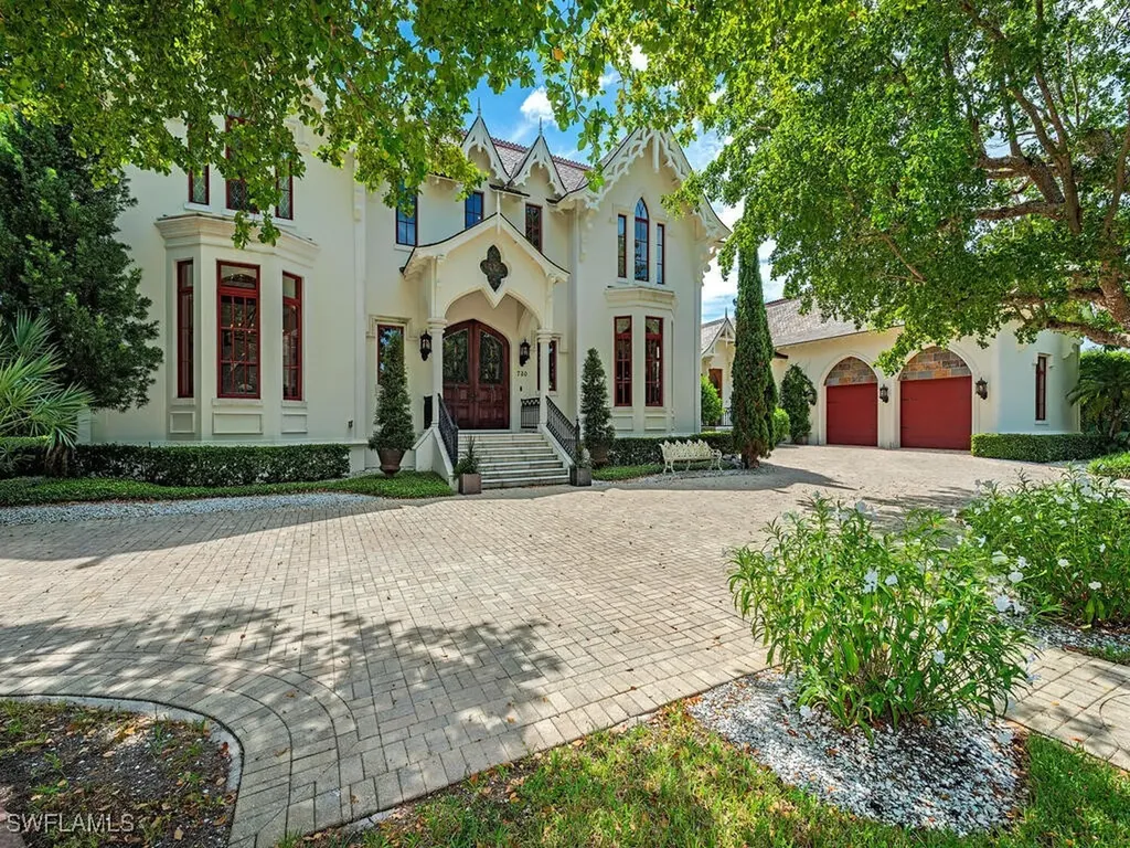 730 21st Avenue S Naples FL 34102