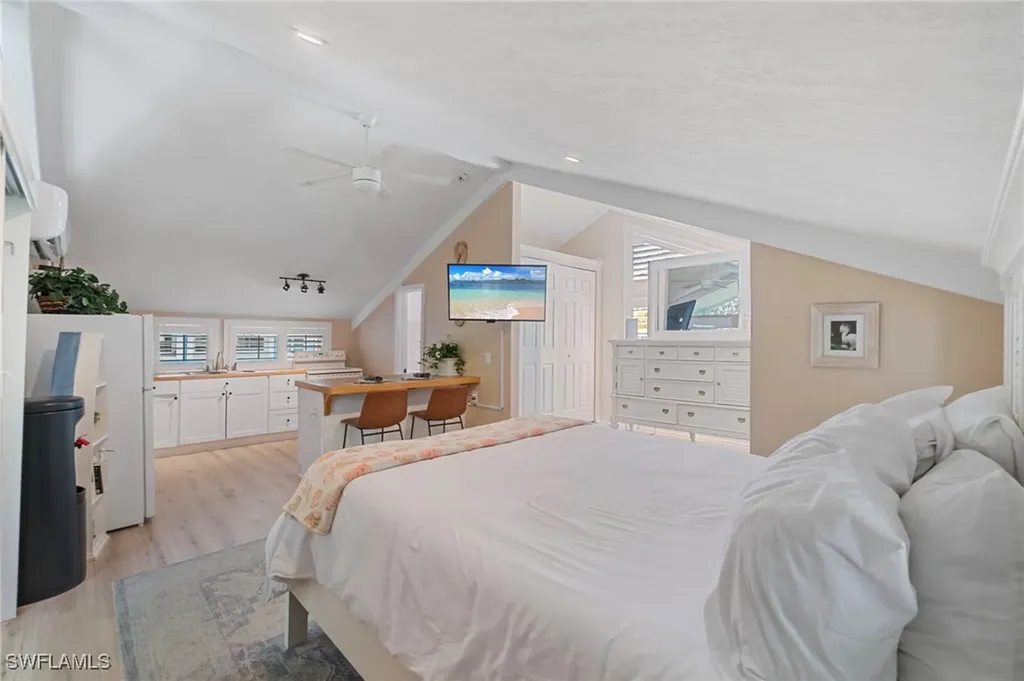 11747/749 Dean Street Bonita Springs FL 34135