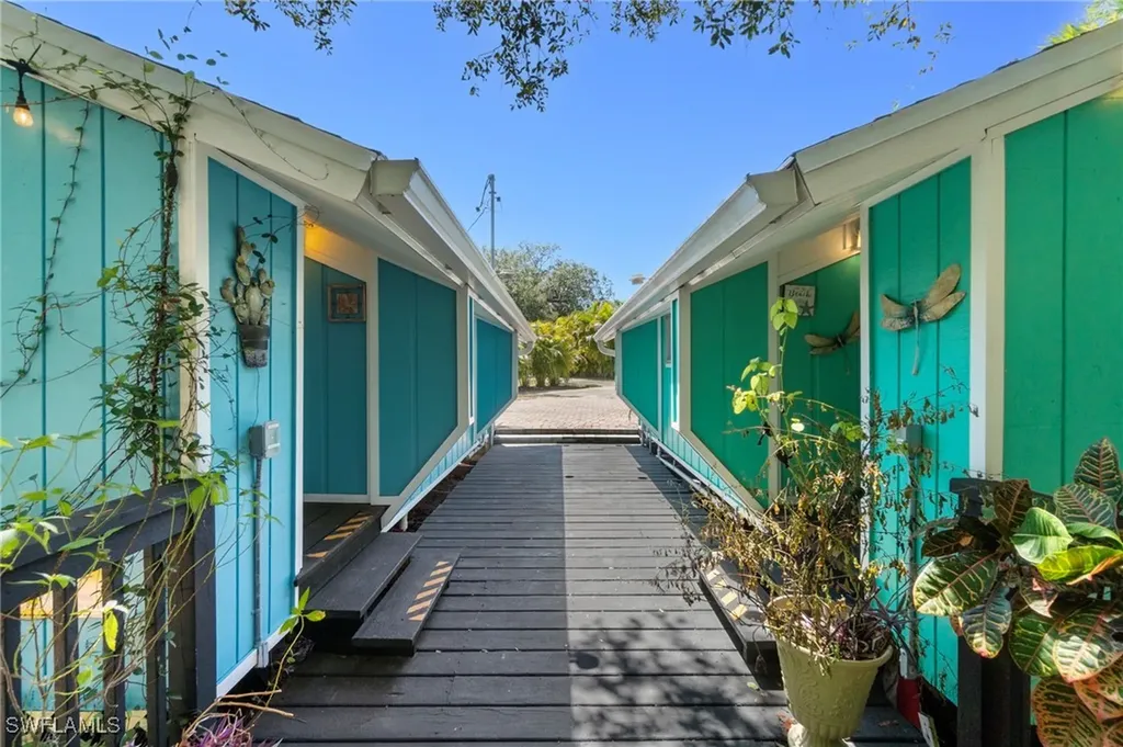 11747/749 Dean Street Bonita Springs FL 34135