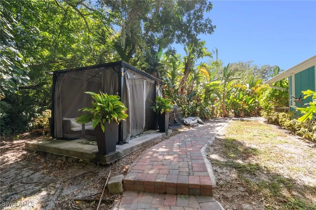 11747/749 Dean Street Bonita Springs FL 34135