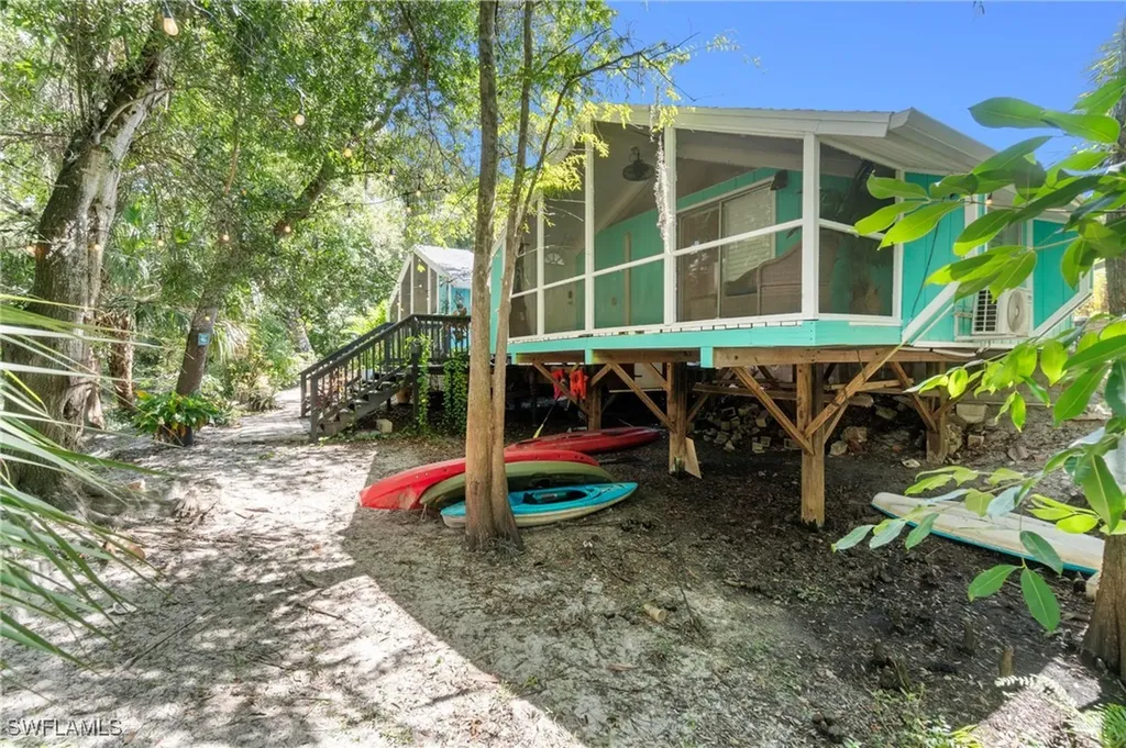 11747/749 Dean Street Bonita Springs FL 34135
