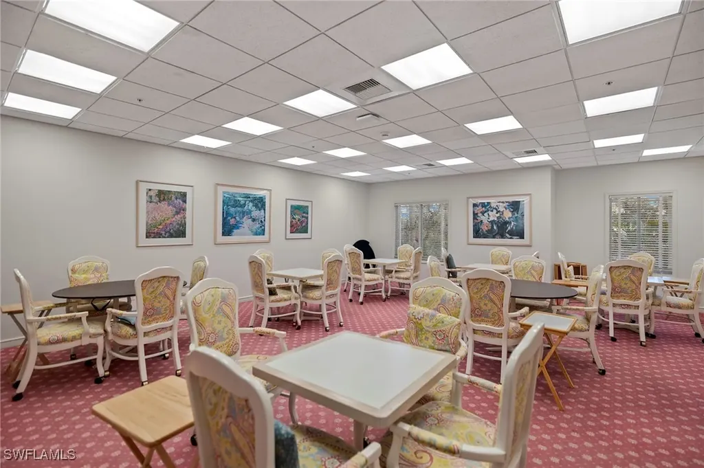 100 Glenview Place Naples FL 34108