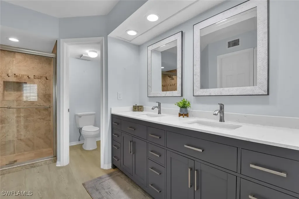 9101 Vanderbilt Drive Naples FL 34108