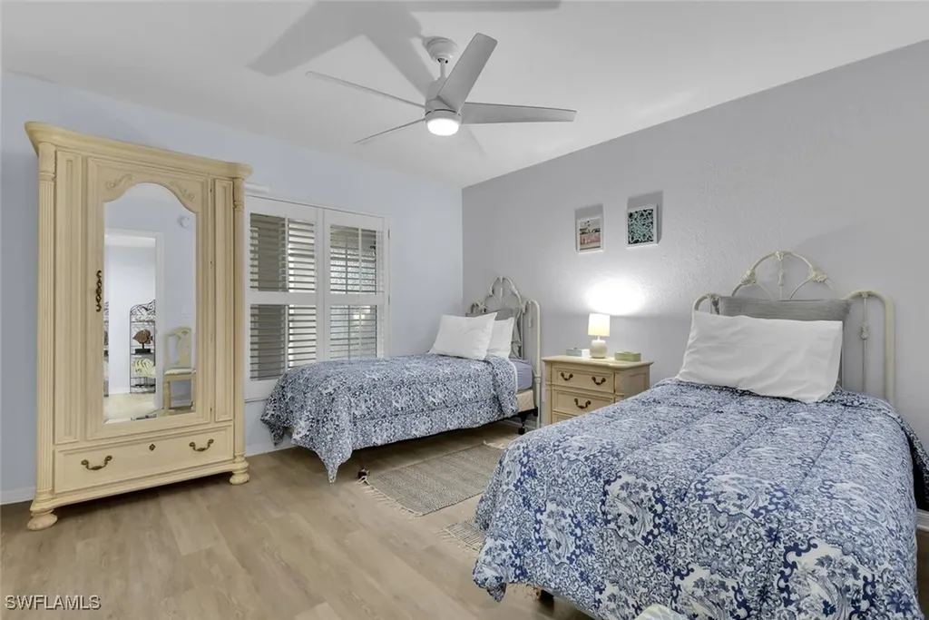 9101 Vanderbilt Drive Naples FL 34108
