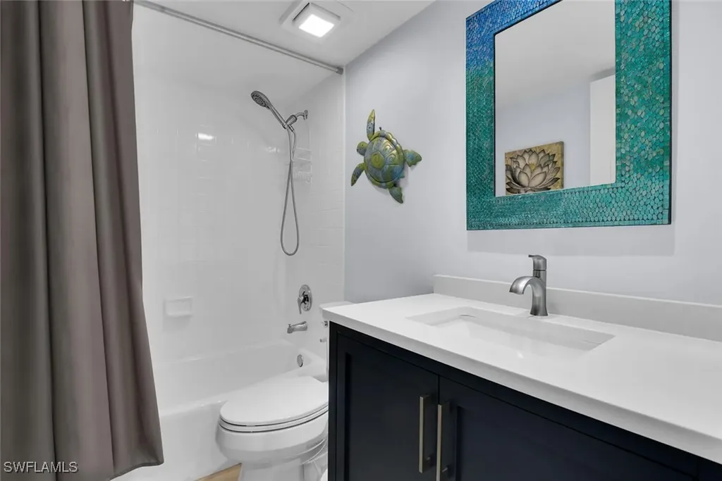 9101 Vanderbilt Drive Naples FL 34108