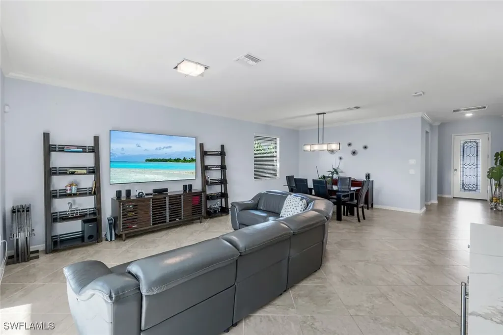 9445 Glenforest Drive Naples FL 34120