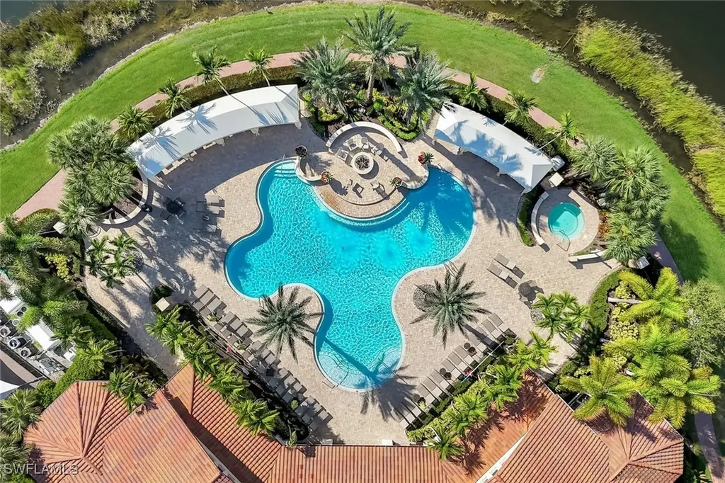9445 Glenforest Drive Naples FL 34120