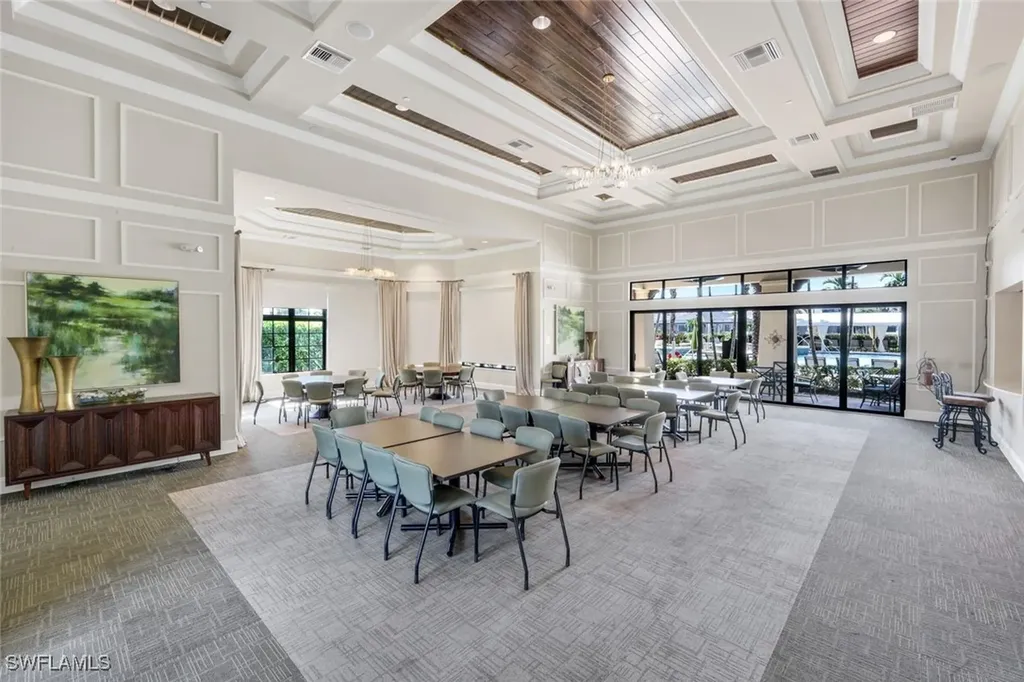9445 Glenforest Drive Naples FL 34120