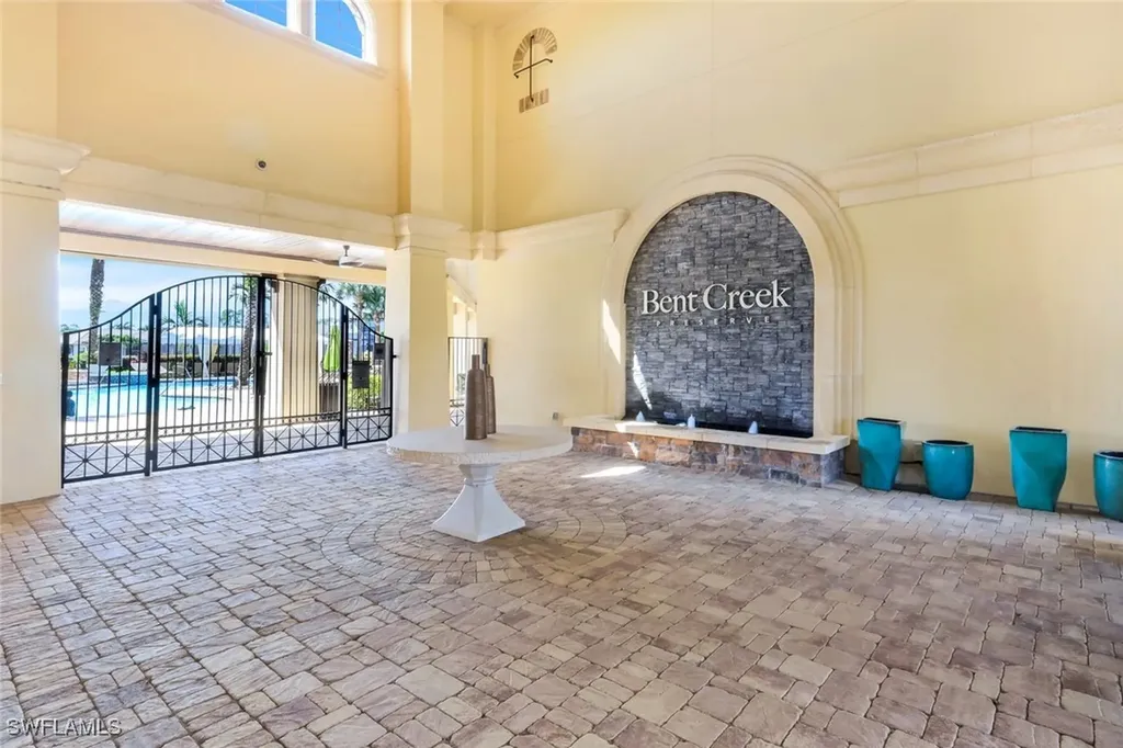 9445 Glenforest Drive Naples FL 34120