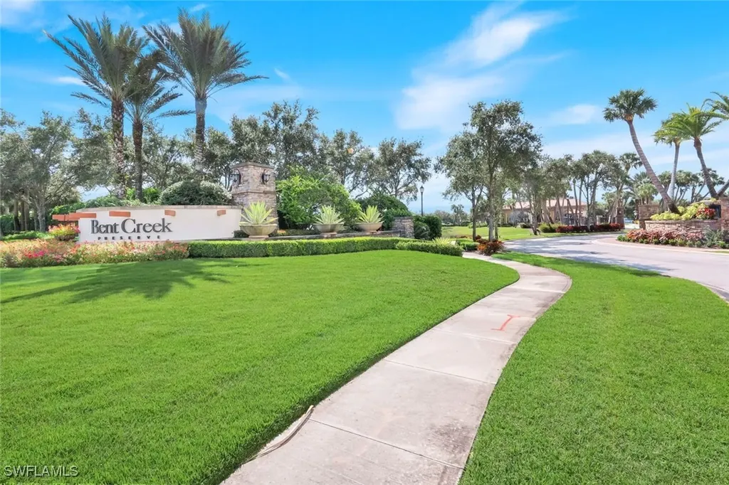 9445 Glenforest Drive Naples FL 34120