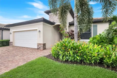 9445 Glenforest Drive Naples FL 34120