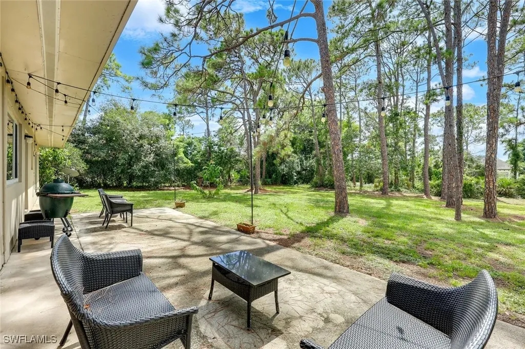 131 Cajeput Drive Naples FL 34108
